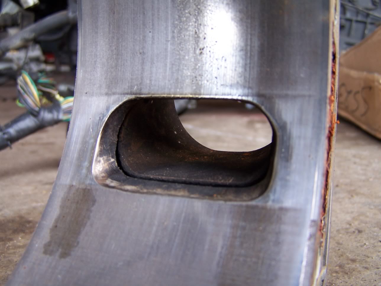 Name:  port003.jpg
Views: 97
Size:  98.5 KB